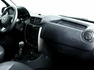 Nissan  8