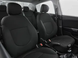 Kia  11