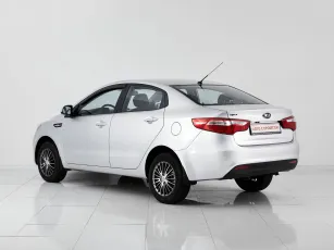 Kia  4