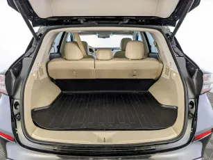 Nissan  23