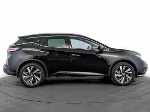 Nissan  4