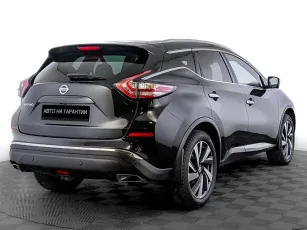 Nissan  5