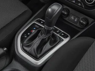 Hyundai  15
