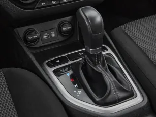 Hyundai  16