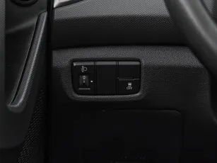 Hyundai  17