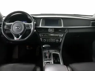 Kia  8