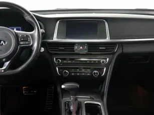 Kia  9