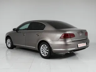Volkswagen  5