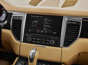 Porsche  16