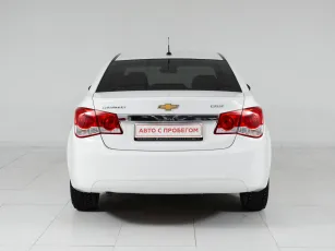 Chevrolet  6
