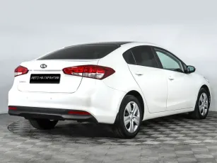 Kia  3