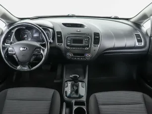 Kia  6