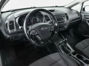Kia  7