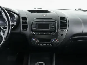 Kia  8