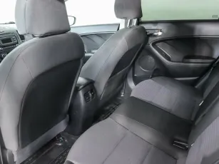 Kia  9