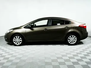 Kia  3