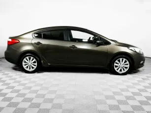 Kia  4