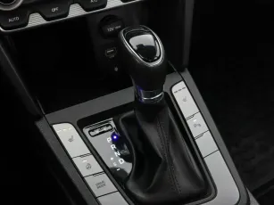 Hyundai  9