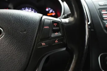 Kia  17