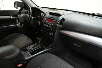 Kia  8