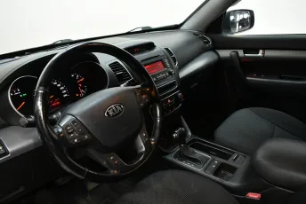 Kia  9