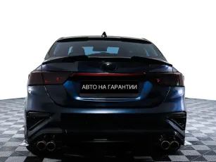 Kia  6