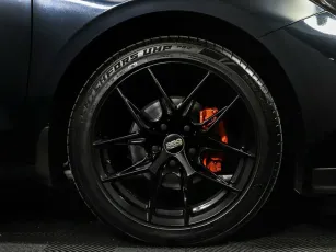 Kia  9