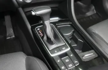 Kia  11