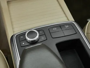 Mercedes-Benz  15