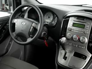 Hyundai  9
