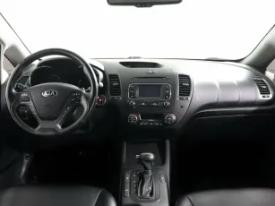 Kia  6