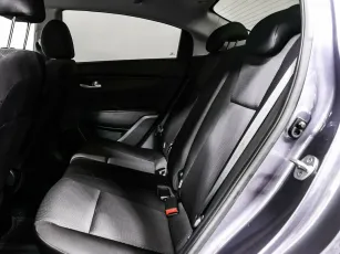 Kia  12