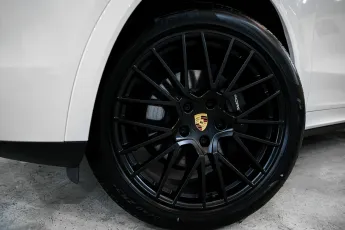 Porsche  10