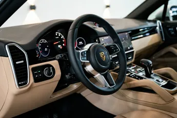Porsche  17