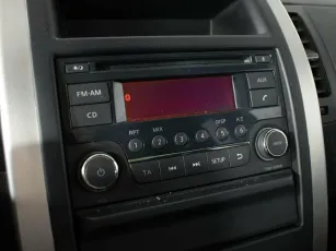 Nissan  15