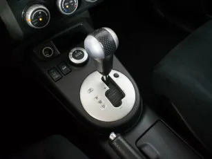 Nissan  18