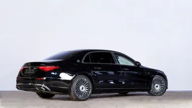 Mercedes-Benz  4