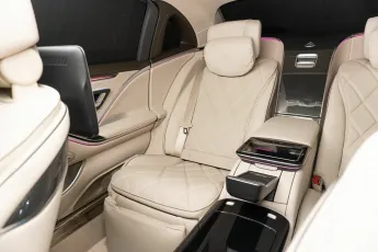Mercedes-Benz  8