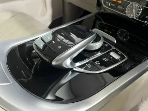 Mercedes-Benz  29