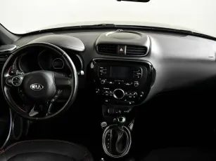 Kia  11