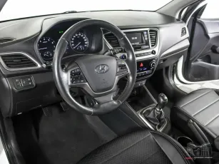 Hyundai  7