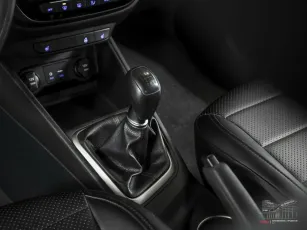 Hyundai  9