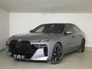 BMW  1