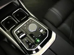 BMW  18