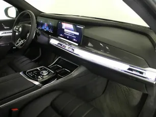 BMW  9