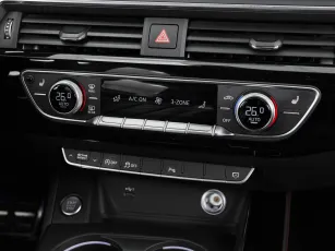 Audi  13