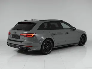 Audi  5