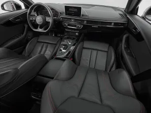 Audi  8