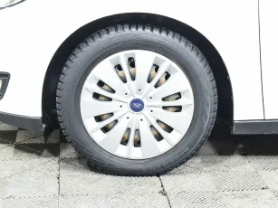 Ford  8