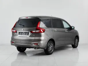 Suzuki  5